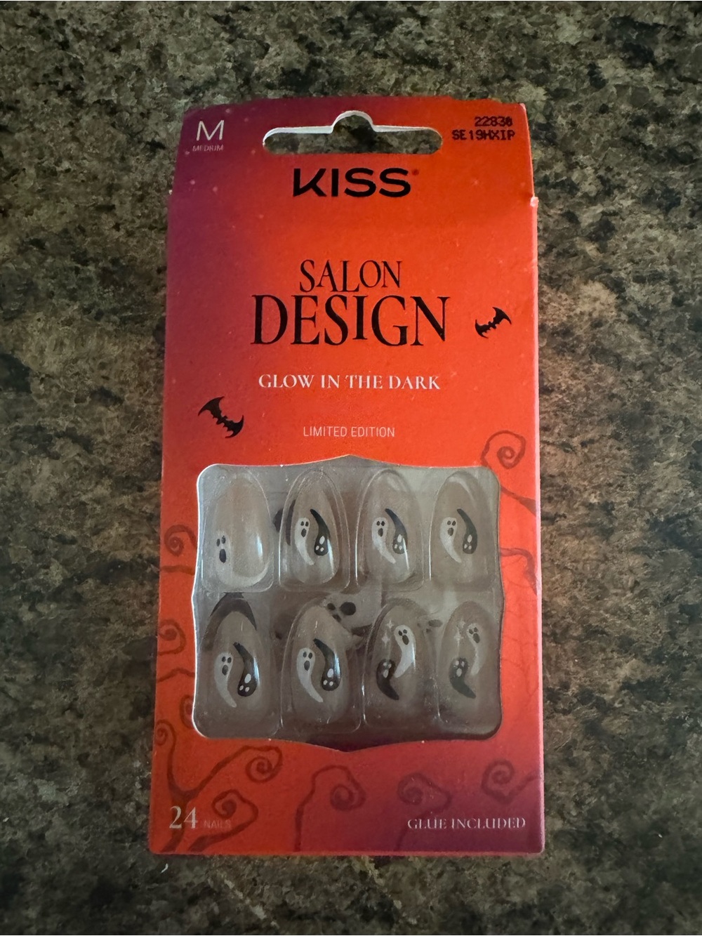 KISS Salon Design Glow-In-The-Dark Ghost Nails